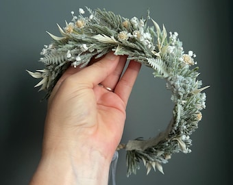 Christmas Flower Crown: Winter Greenery Holiday Halo