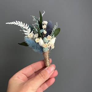 Ramo de flores secas hecho a mano: ramillete para el novio de la boda