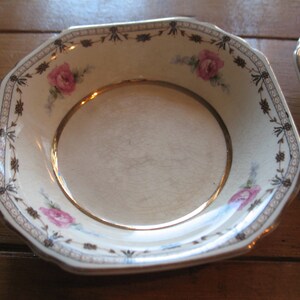 UNICORN 6 dessert plate Staffordshire plate Thomas Hughes /& Son LTD Bone China bread Vintage,burgundy,pink roses Set of 3 Antique