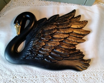 Details about   Pair Vintage 1968 Millers Studios Chalkware Swans Wall Hanging Plaque Hanger 