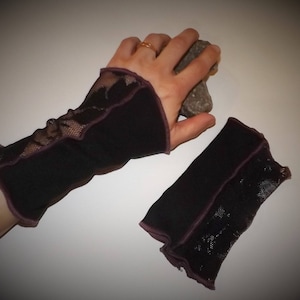 Black jersey and lace mittens cuffs