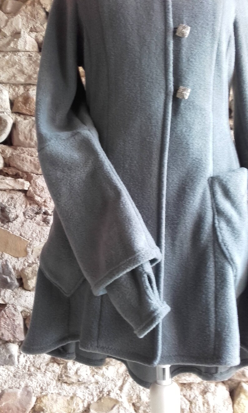 Manteau veste de fée Elfique Elmine manches mitaines et grande Capuche amovible en polaire gris Sanlivine image 8