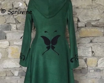 Chaqueta larga de mujer con capucha de elfo grande "Elfrith" en chaqueta polar verde pino con capucha de elfo verde