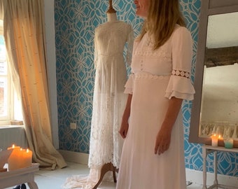 Vintage 70s Bohemian Wedding Dress (XS/- S) Small