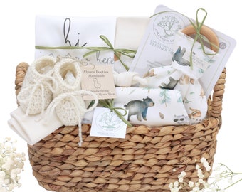 Baby Gift Basket, Organic Baby Gift Basket, Unique Baby Gifts, Newborn Baby Gifts, Gender Neutral Baby Gift, Baby Gifts, Woodland Baby Gift