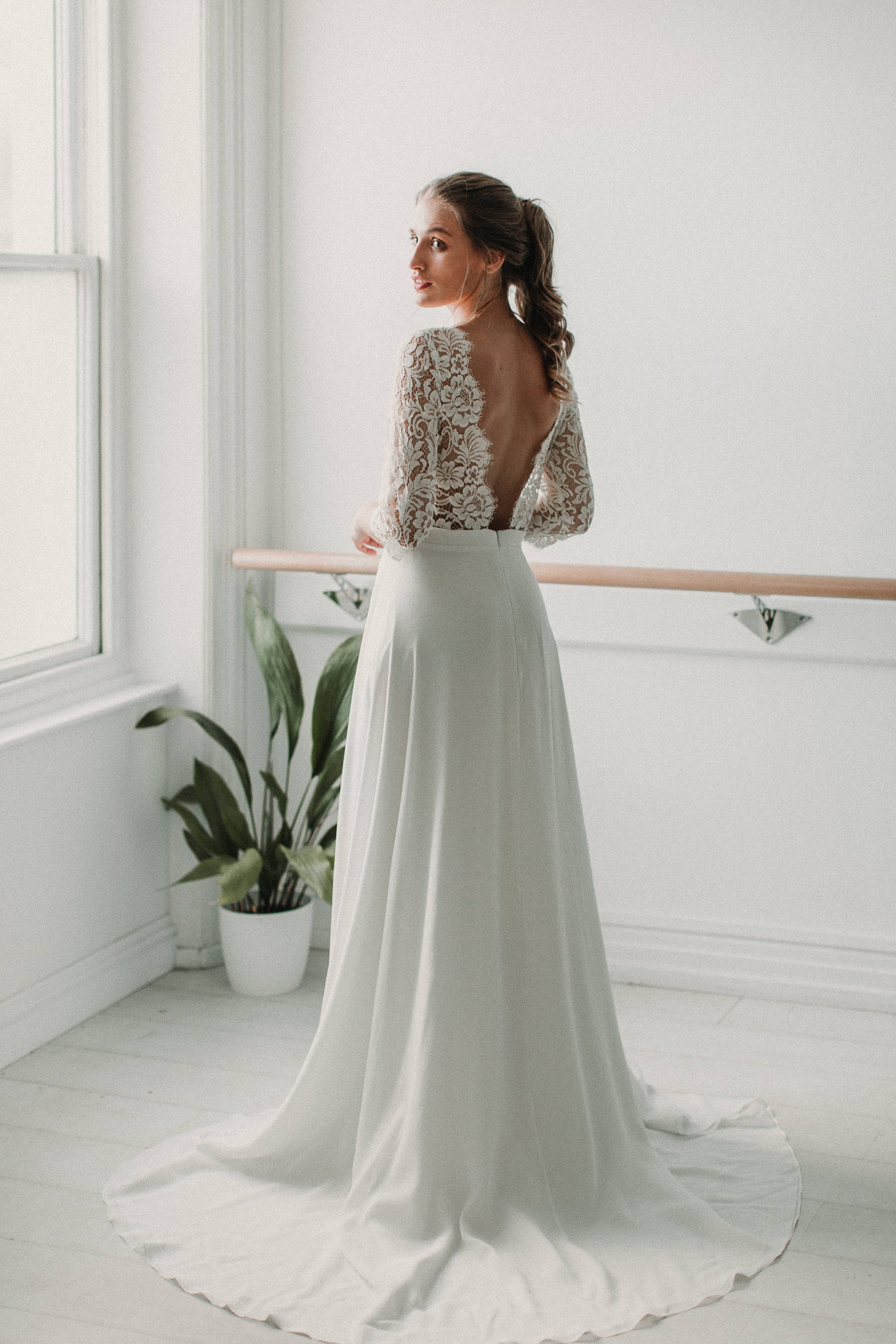 casual wedding dresses long sleeve Elegant High Neck Long Sleeve Lace Muslim Wedding Dress