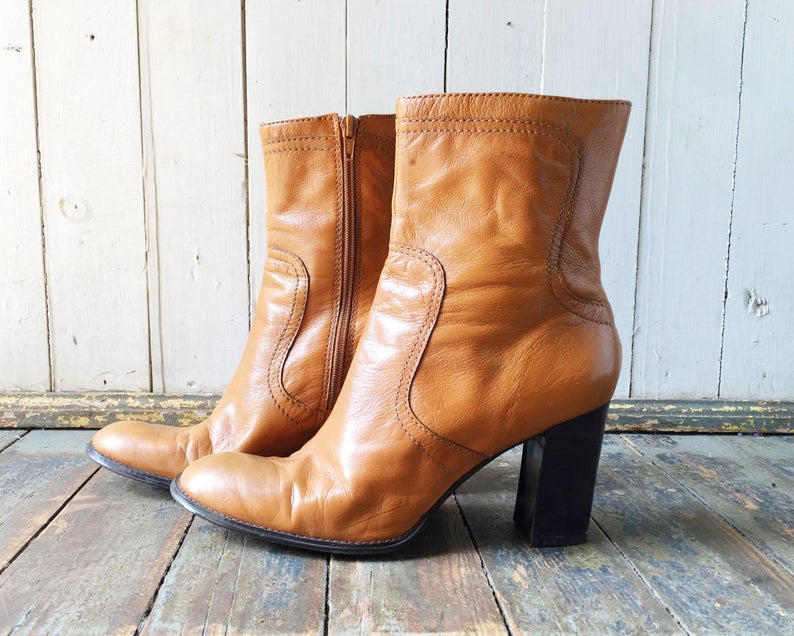 Vintage 90s Nine West Tan Brown Leather Side Zip Short Ankle High Heeled Boots 9.5