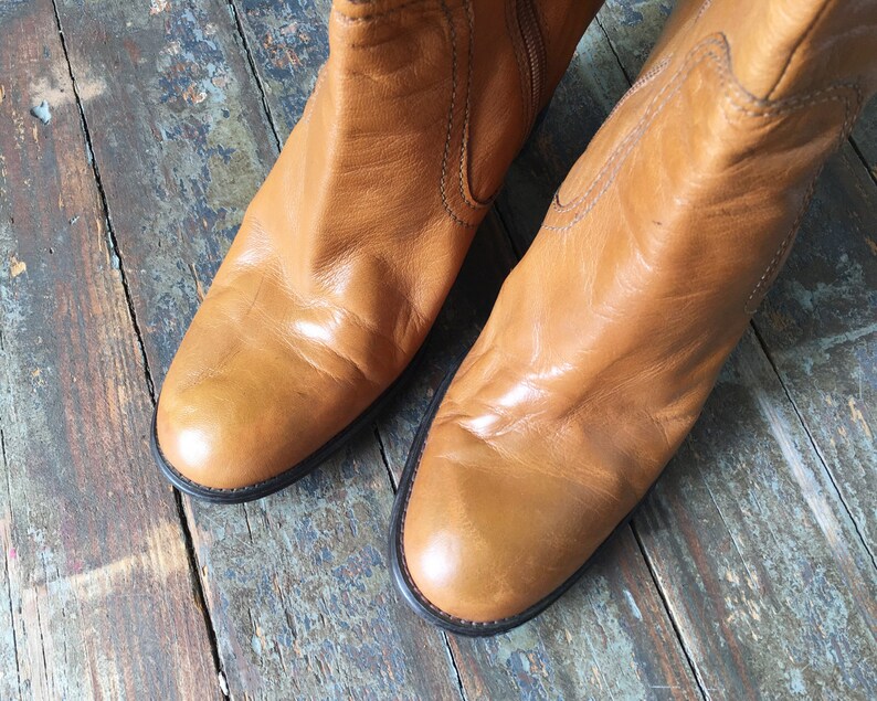 Vintage 90s Nine West Tan Brown Leather Side Zip Short Ankle High Heeled Boots 9.5