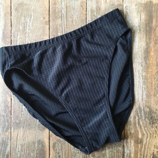 MOVING SALE Vintage Classic Black High Cut High Waisted Ribbed Textured Basic Bikini Swimsuit Bottoms S/M