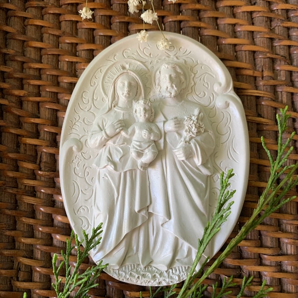 Holy Family plaque in Resin 4”inches
