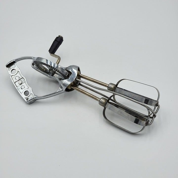 Vintage Ekco Best Stainless Steel Egg Beater Hand Mixer Black Manual Mixer  