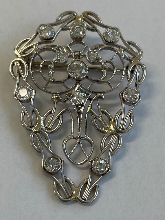 Platinum diamond Edwardian brooch/pendant - image 1