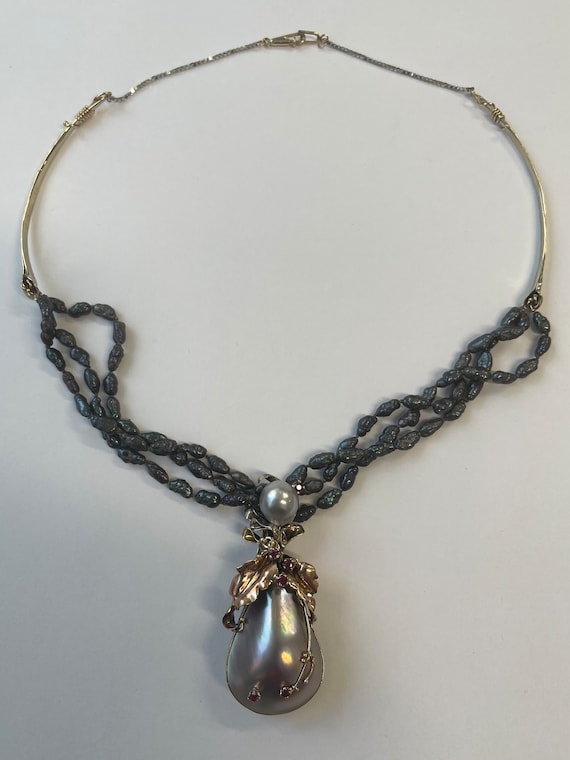 Angela Conty 14K mobe pearl pendant necklace