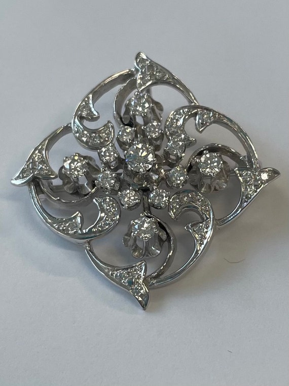 14K white gold "snowflake" diamond brooch/pendant
