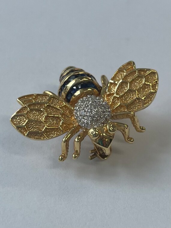 18K yellow gold fly brooch with diamonds and dark… - image 5