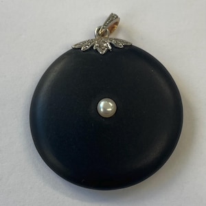 Victorian black mourning locket with 18K gold and center pearl