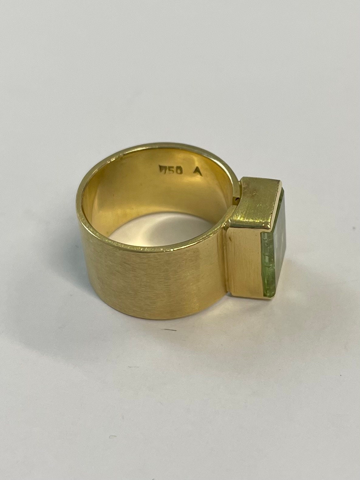 18K Wide Gold Ring With Center Rectangular Pale Green Tourmaline - Etsy