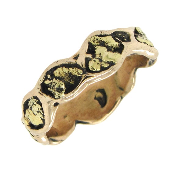 14K yellow gold scalloped band with green gold nu… - image 1