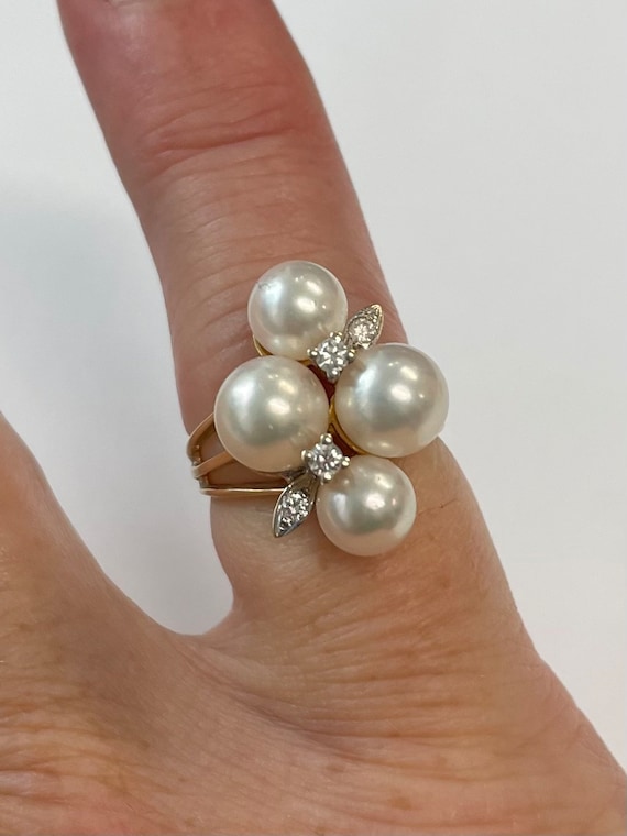 14K yellow gold ring with four pearls and diamonds - image 6