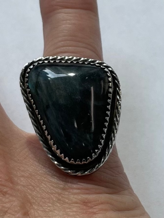 Sterling silver ring with triangular labradorite - image 1