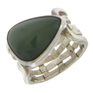 Sterling silver nephrite jade ring, circa 1970&#39;s