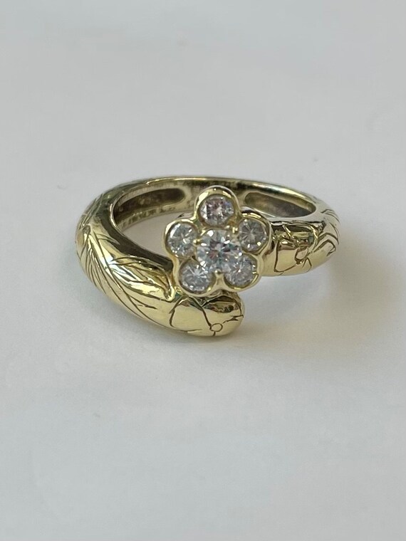 18K yellow gold engraved bypass ring with diamond 