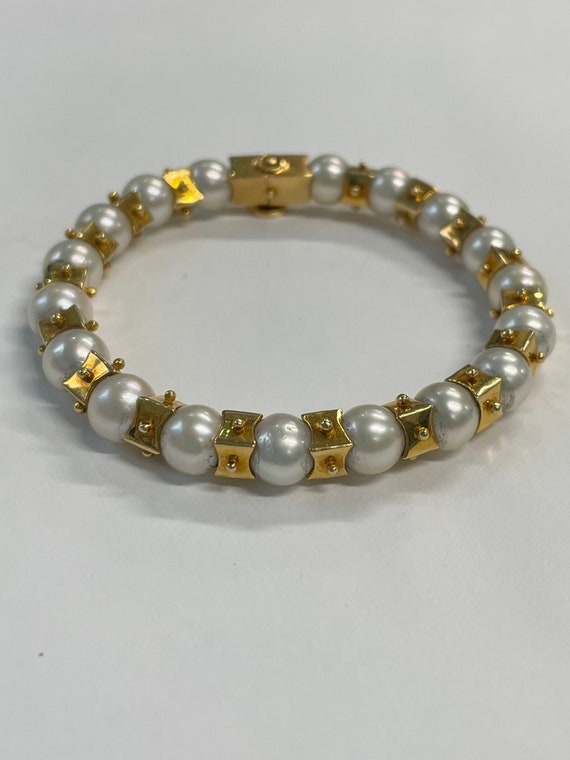 18K yellow gold and pearl bracelet by Urart - image 1