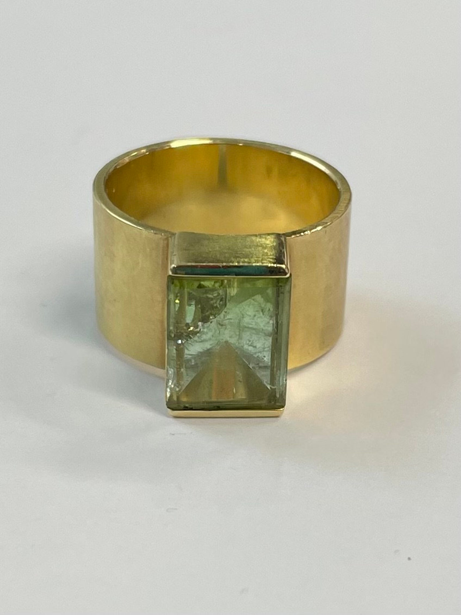 18K Wide Gold Ring With Center Rectangular Pale Green Tourmaline - Etsy