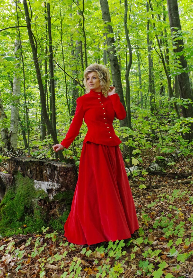 Victorian Clothing, Costumes & 1800s Fashion     Jacqueline Velvet Victorian Suit  AT vintagedancer.com