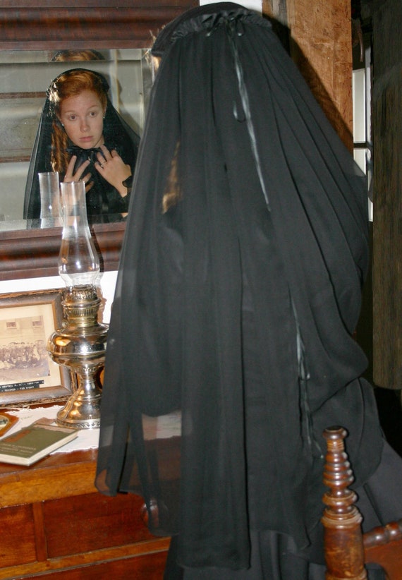 Black funeral dress with veil online