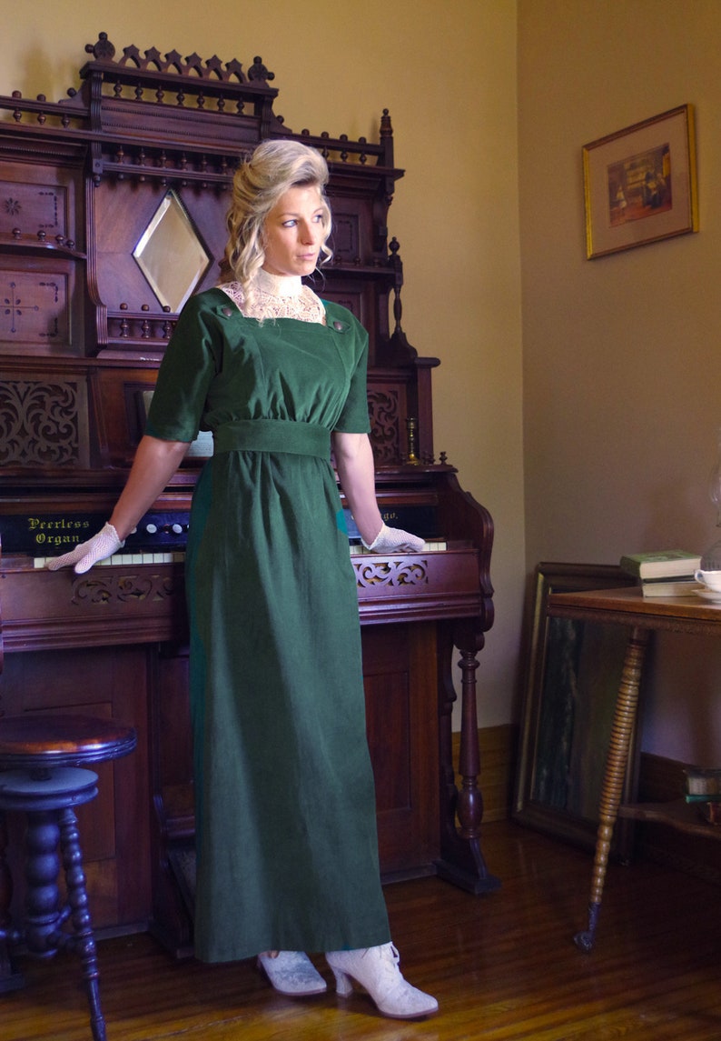 Edwardian Ladies Clothing – 1900, 1910s, Titanic Era Edwardian Style Corduroy Dress $129.95 AT vintagedancer.com