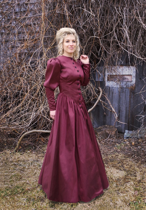 Cintha Classic Victorian Gown - Etsy