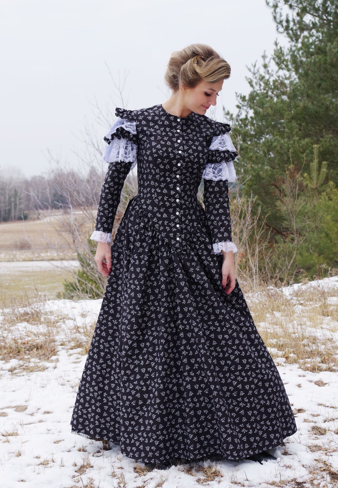 Vintage clothing cottage core jane Austen Bridgerton regency prairie dress