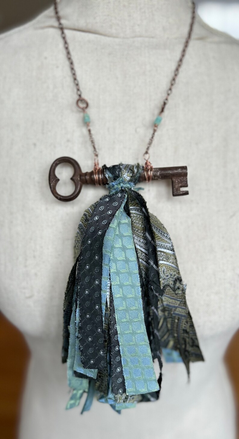 The Locktie Necklace image 4