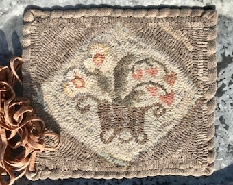 Grandma's Spring Bouquet Hooked Rug Pattern by Winter Cottage Studio. Original primitive pattern for rug hooking.