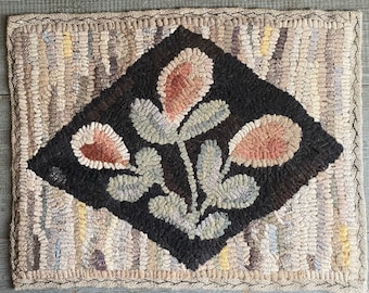 Rug Hooking Pattern, Heart's Bloom, Primitive Flower Hooked Rug Pattern, Original design by Winter Cottage Studio, Full size pattern