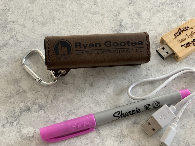 Portable Battery Charger Custom Power Bank Charger Custom Corporate Gifts Portable Power Bank