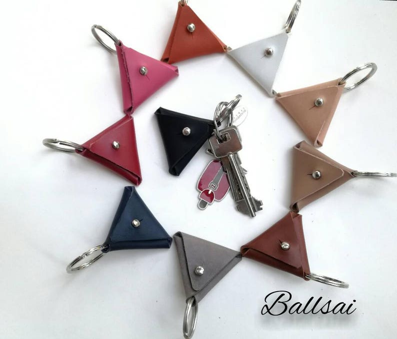 Triangular Keychain Engraved Leather Keychain, Leather Key Case, Triangle Leather Key Fob ...