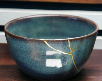 Blue sugi-nari-shaped chawan repaired with pure gold kintsugi foodsafe and unique