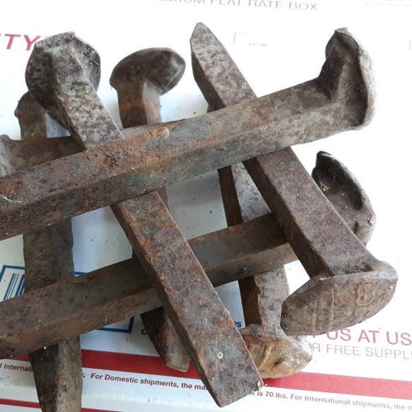 Iron Railroad Spikes, Rusty Iron Spikes, Rustic Design Country Decor, Rustic Wedding Decor, Bowl Filler, Home Iron Magick, Iron Talisman