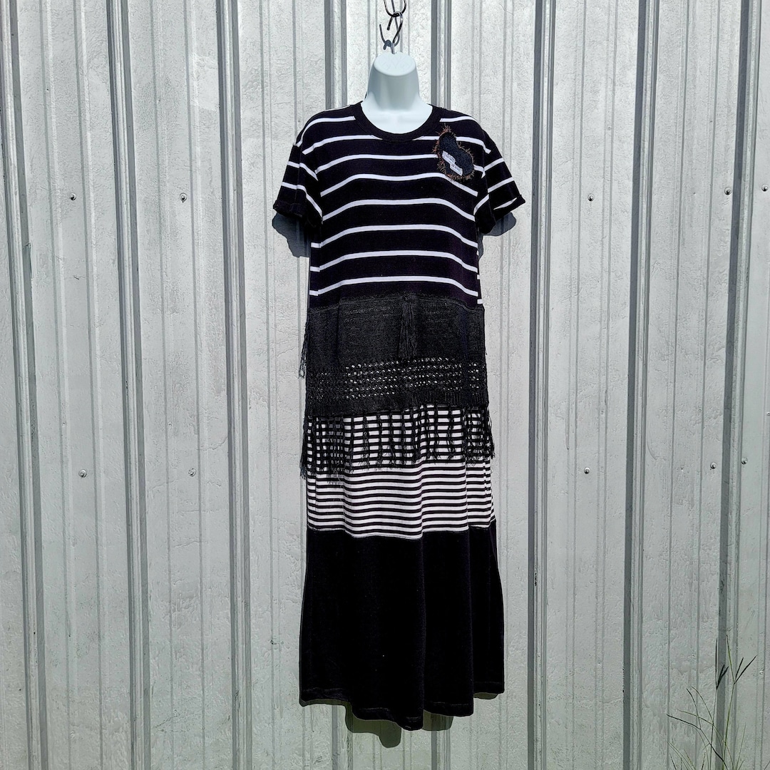 Retro Zigzag - Inspired By Taylor Swift - Sustainably Made T-shirt dress main image 1
