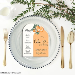Inserto de plato cargador EDITABLE Cutie / Tarjeta de menú con arco para baby shower / Naranjas