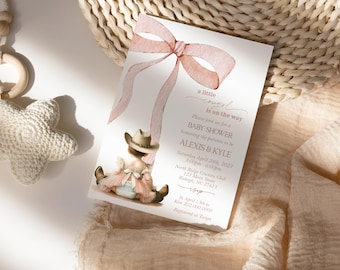 Invitación editable para baby shower de vaquera Una pequeña vaquera está en camino Lazo para baby shower del salvaje oeste Primer cumpleaños digital
