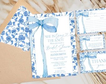 Lot d'invitations MODIFIABLE avec un noeud bleu pour une douche nuptiale, elle fait le nœud du ruban aquarelle bleu poussiéreux pour une douche nuptiale bleu poussiéreux PB7