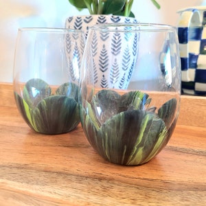 Green Marbled Wine Glass Set: Hand-Painted 15 oz Stemless Glasses