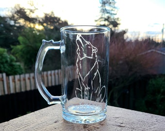 16 ounce etched wolf mug, howling wolf glass, 16 ounce beer mug, gift for him, beer lover gift, outdoorsman gift, nature lover gift,