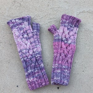 Wool fingerless gloves with celtic braid in purple shades 4-braid cable, hand knit in Australia image 8