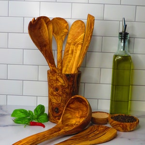 Olive wood ultimate 8 piece utensils set ,free shipping, US seller