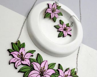 Laser engraved wooden jewelry set | floral Pattern | lily flower