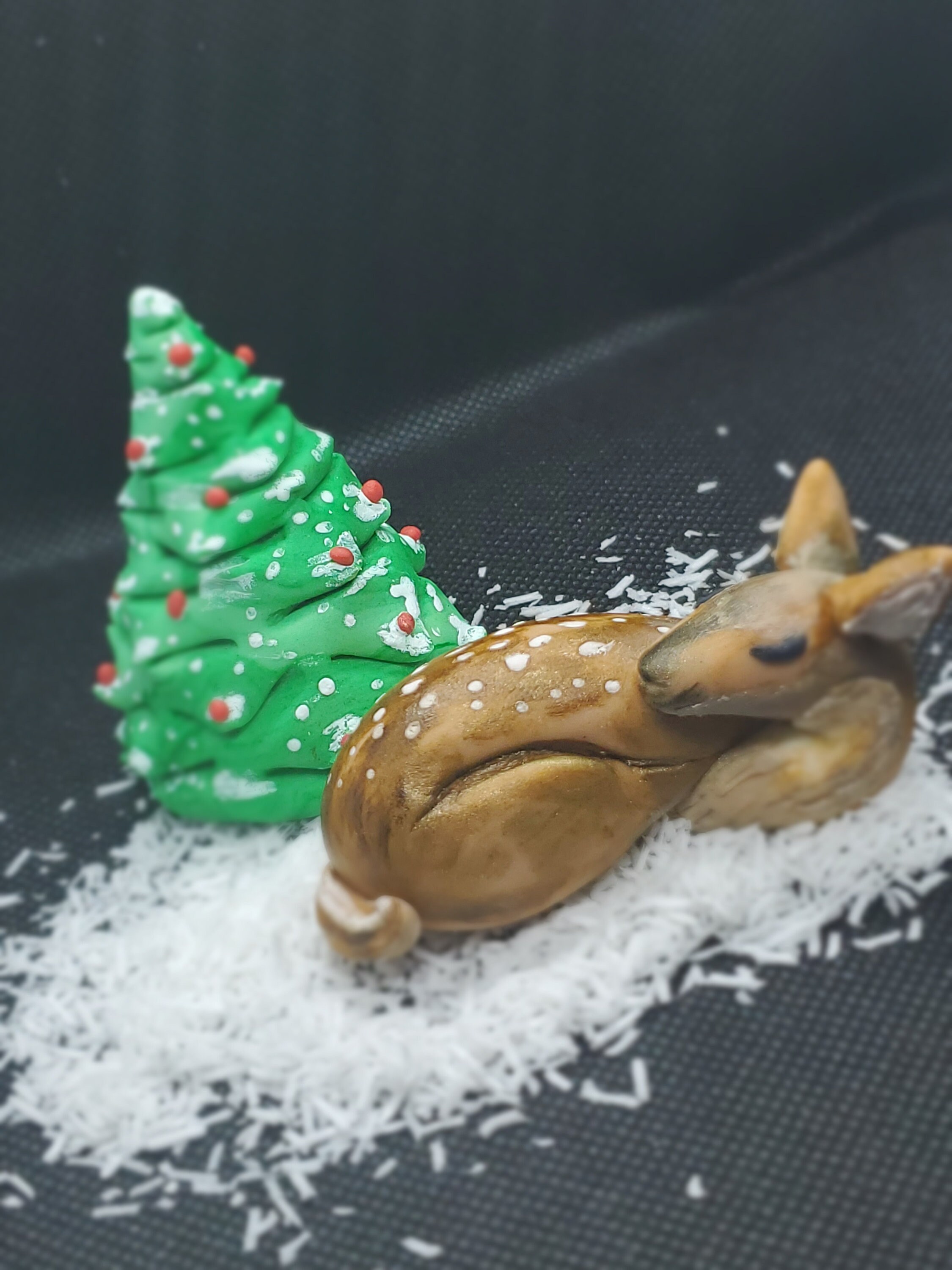 Fondant Baby Deer Cake Topper/winter Deer Cake/snow - Etsy Canada